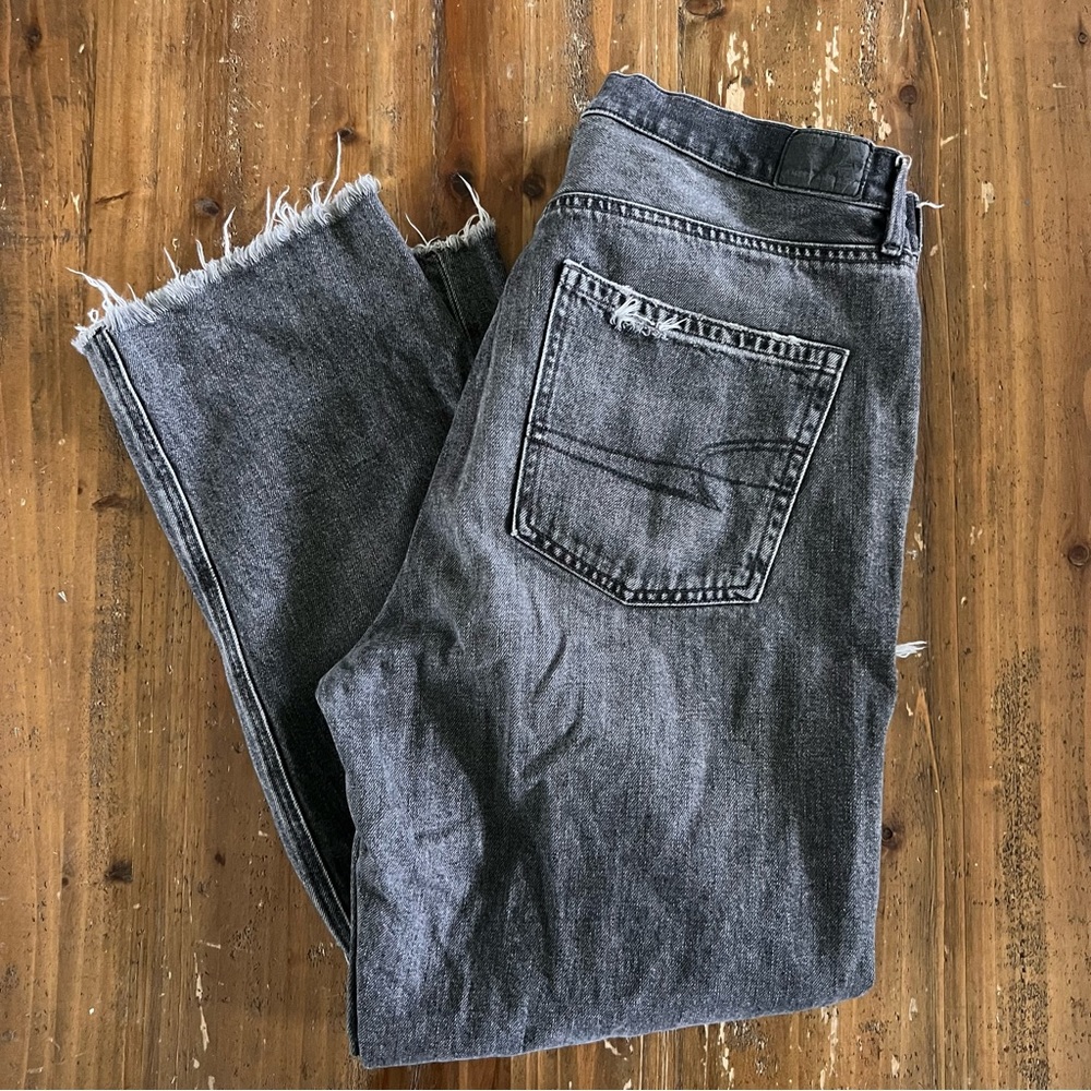 AE comfort stretch waistband black distressed